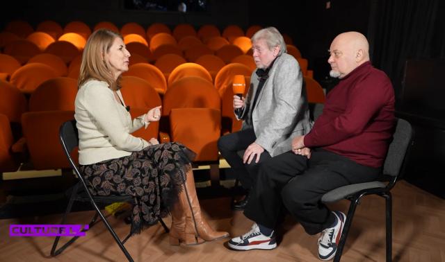 avec le Théâtre de l'Etuve,  the Brums et le plasticien Benoît Jacquemin