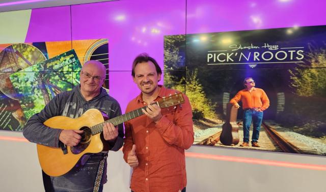 avec les guitaristes Jacques Stotzem et Sébastien Hogge