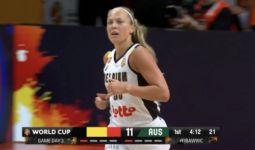 Julie Allemand devient la meilleure passeuse de l'histoire de la Coupe du monde