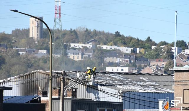 Un incendie important à Sclessin : les habitants invités à rester confinés