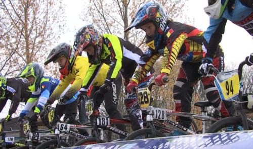 Des bosses en BMX au menu du zapping sports