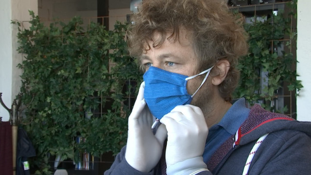 J&JOY se lance dans la fabrication de masques en tissu