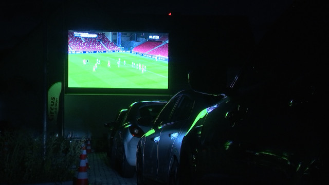 Des klaxons pour encourager les Diables Rouges