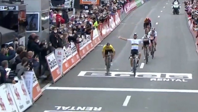Zapping sports: "Halalaphilippe" et cocorico mosan !