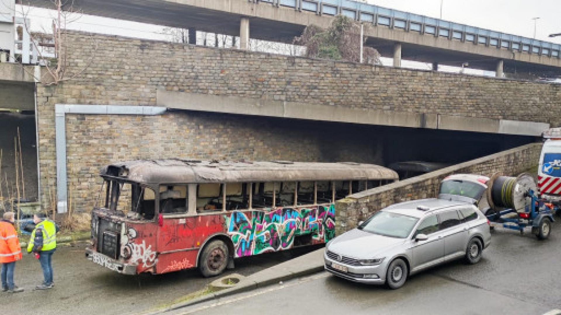 Un incendie touche le dépôt du musée des transports en commun