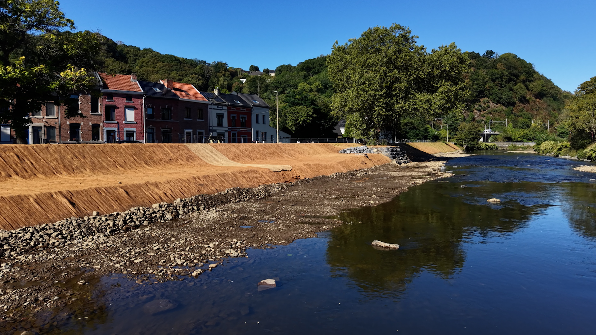 Les berges de la Vesdre se transforment pour mieux résister aux inondations