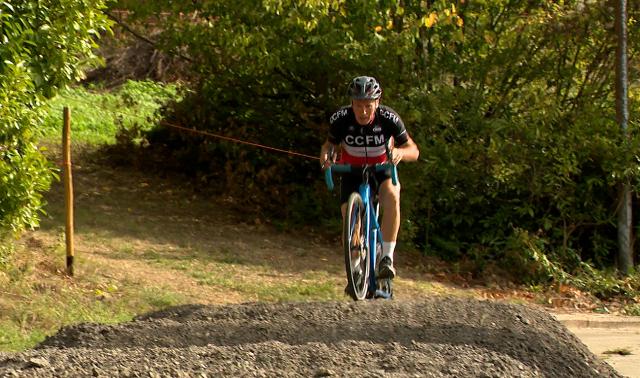Un nouveau circuit de cyclo-cross de 2,1 km inauguré à Flémalle : "Toutes les difficultés que les sportifs recherchent s'y retrouvent"