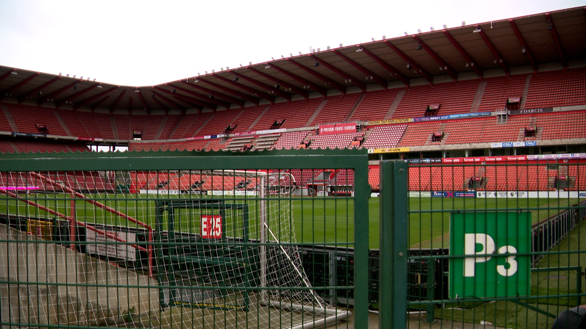 Standard - Charleroi : un derby à huis clos " ce n'est pas du foot "