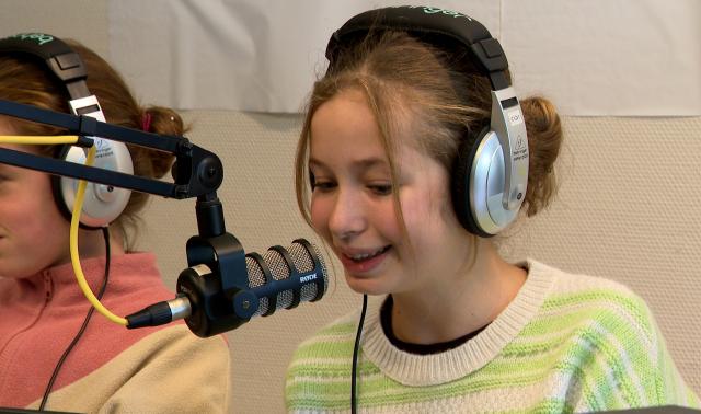 La Petite Émission : les jeunes derrière les micros !