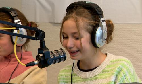 La Petite Émission : les jeunes derrière les micros !