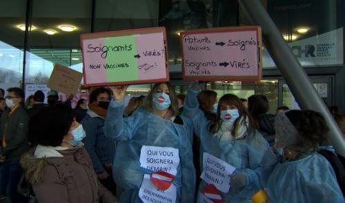 Vaccination obligatoire : manifestation du personnel soignant au CHR Citadelle