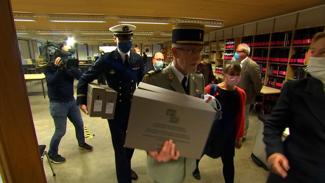 Archives volées : restitution à la France