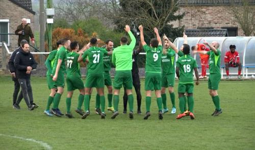 D2 ACFF : Warnant dribble Solières à domicile et au classement