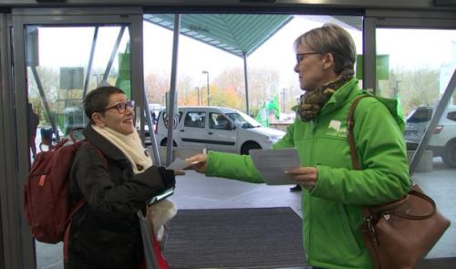 Les blouses blanches maintiennent la pression sur le gouvernement