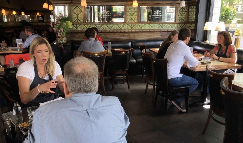 Quand les notaires reçoivent les citoyens dans un café !