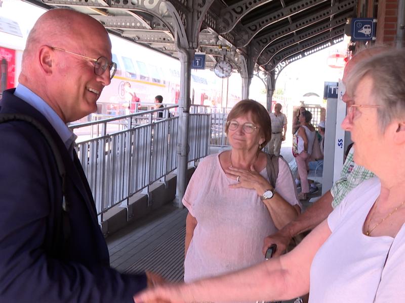 Le ministre Crucke en visite à Waremme