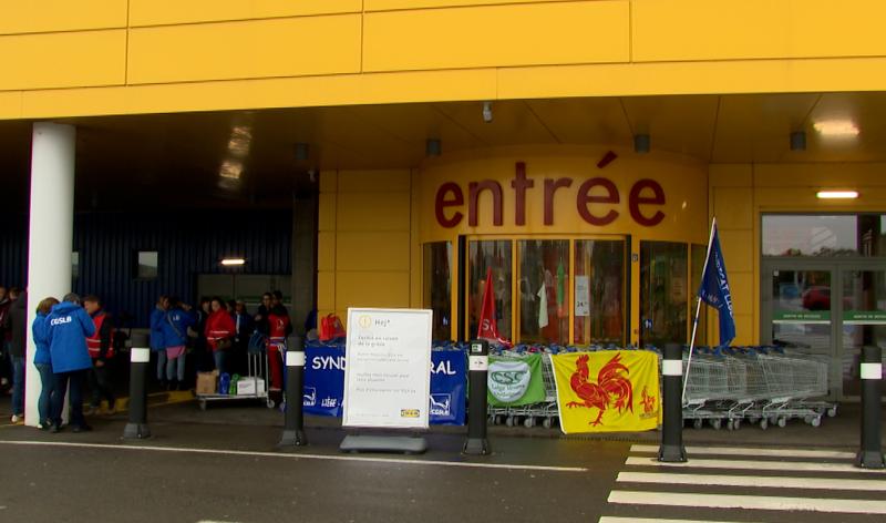 Le mouvement de grève se durcit chez Ikea, le magasin d'Hognoul est fermé