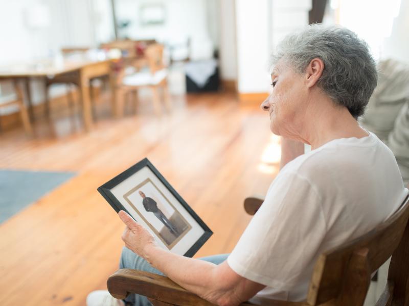 Recherche ULiège : le sommeil comme marqueur précoce d'Alzheimer ?