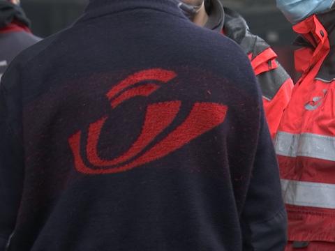 Une nouvelle réunion entre syndicats et direction échoue dimanche soir