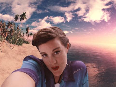 Lemon Felixe, le projet solo de Fanny Van hammée, nous emmène à "Honolulu" 