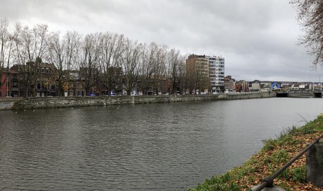 Liège : une grenade au Quai Bonaparte !
