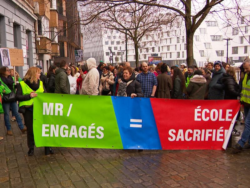 Action symbolique et mercredi noir pour l’enseignement