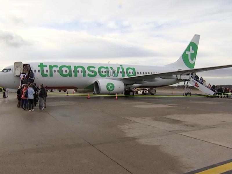 Voyages Léonard troque le car pour l'avion !
