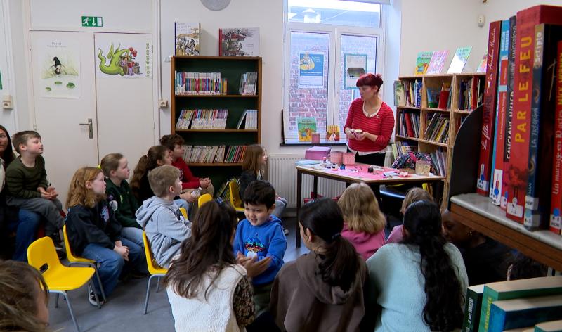 Livres, croissants et chocolat : ateliers créatifs dans les bibliothèques liégeoises
