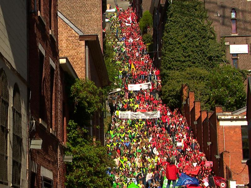 Des enseignants en colère dans les rues de Liège