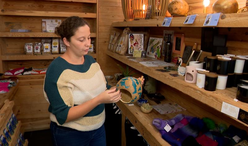 Ferrières: les artisans locaux vendent leurs produits à l'Office du tourisme