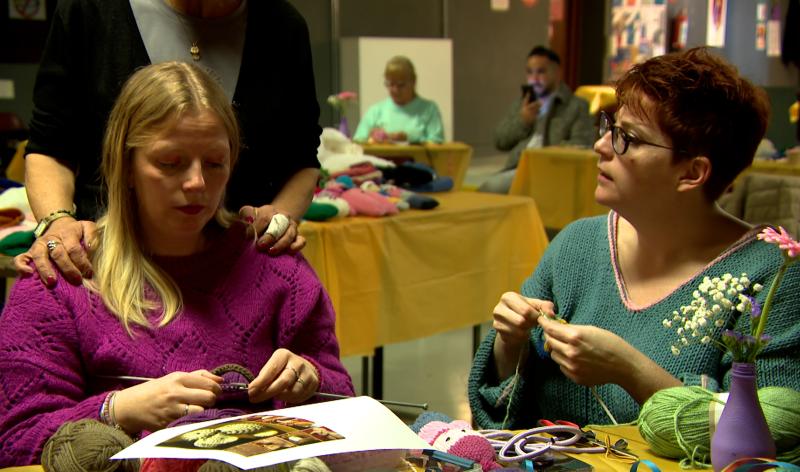 12h tricot challenge : quand la laine tisse du lien