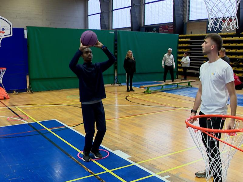 Les Maisons de Jeunes en contact avec le monde du handicap à travers le sport