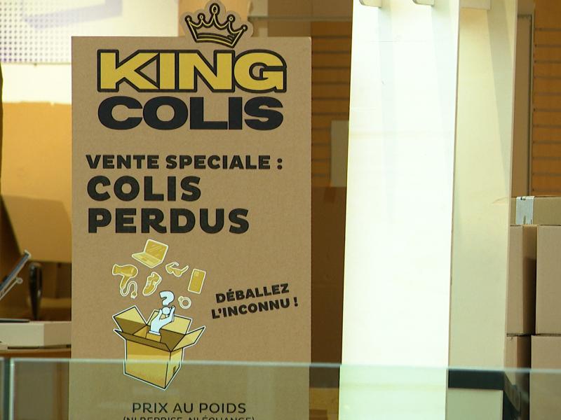 Vente de colis perdus à la Médiacité