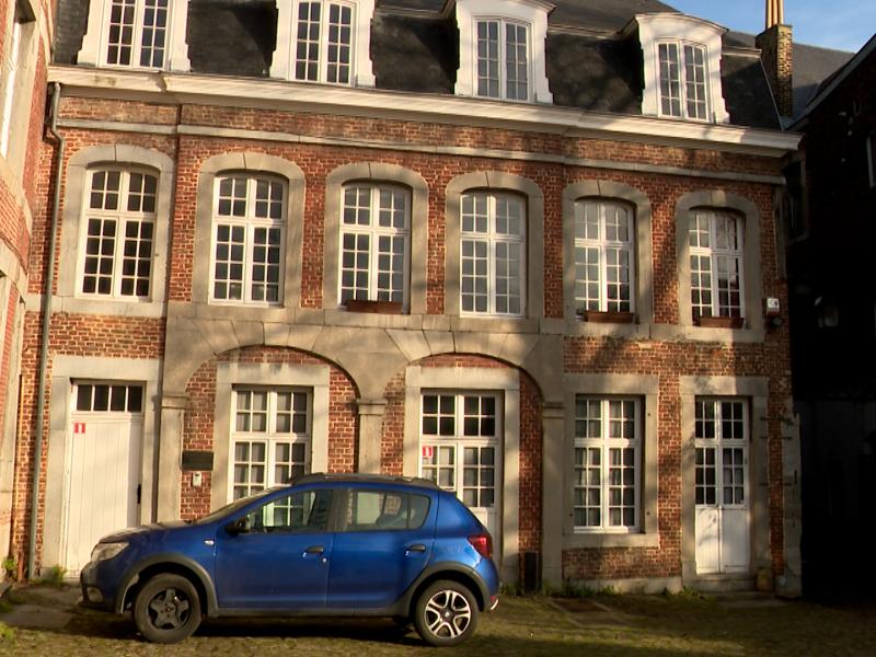 Bâtiments de la Ville en vente