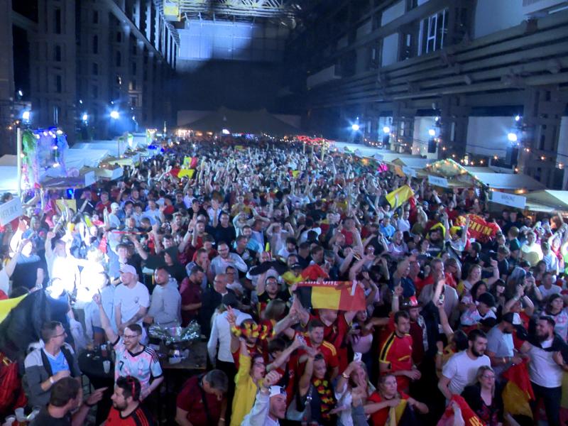 Les Diables Rouges font vibrer Seraing en pleine nuit