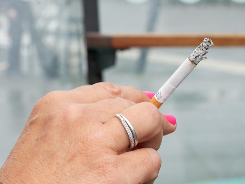 Cancer du poumon : + de femmes et + de non-fumeurs