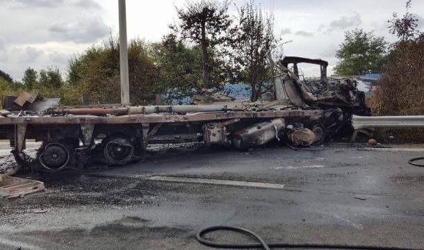Spectaculaire accident sur l'autoroute A604 Jemeppe Bierset 