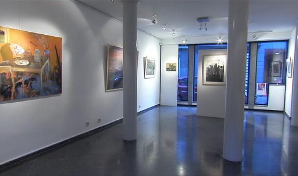 La peinture à la fois symbolique et réaliste d'Yves Bage