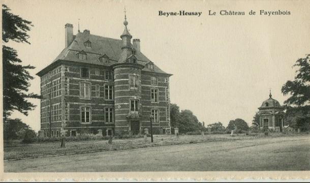 Livre : Liège, la province aux 600 châteaux