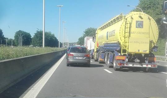 Accident sur la E42 à Couthuin
