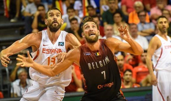 Trois Liégeois offrent la victoire à la Belgique contre l'Espagne