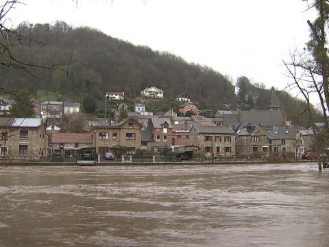 Phase de pré-alerte de crue maintenue le long de l'Ourthe