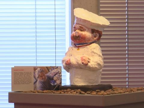 Un chocolat peint par des artistes du Creahm 