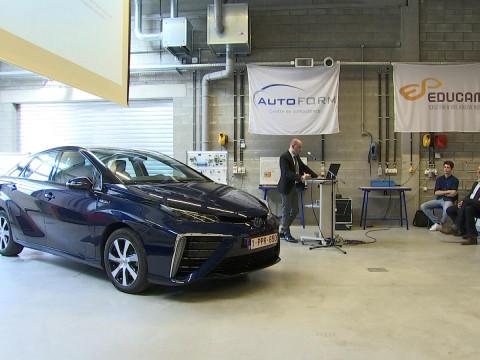 Liège : des formations pour réparer les voitures de demain