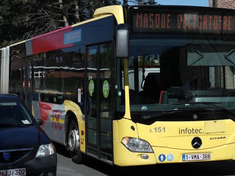 Onze bus hybrides retirés du réseau TEC après un incendie