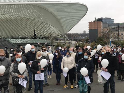 Quelque 150 personnes rendent hommage à Alysson, la barbière qui a mis fin à ses jours