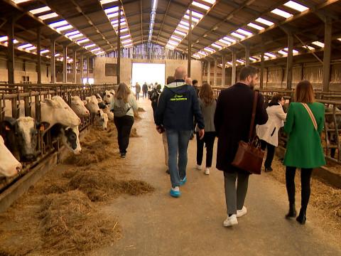 Visite des ministres européens de l'agriculture à Les Waleffes
