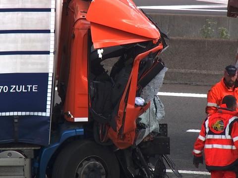 Accident sur la E40 à Waremme. Une personne y a perdu la vie