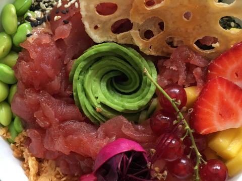 Amateurs de sushis à vos baguettes, le Poke Bowl arrive à Liège 