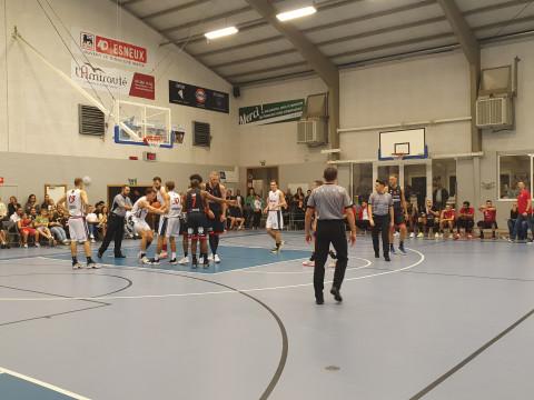 Basket: Esneux Saint-Louis pas ridicule face au Brussels, club de D1